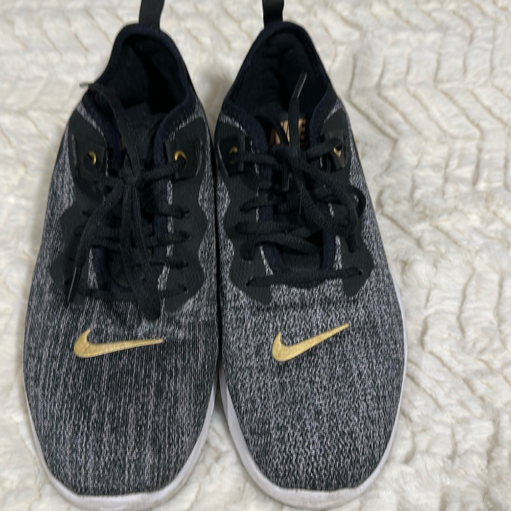 Nike sneaks